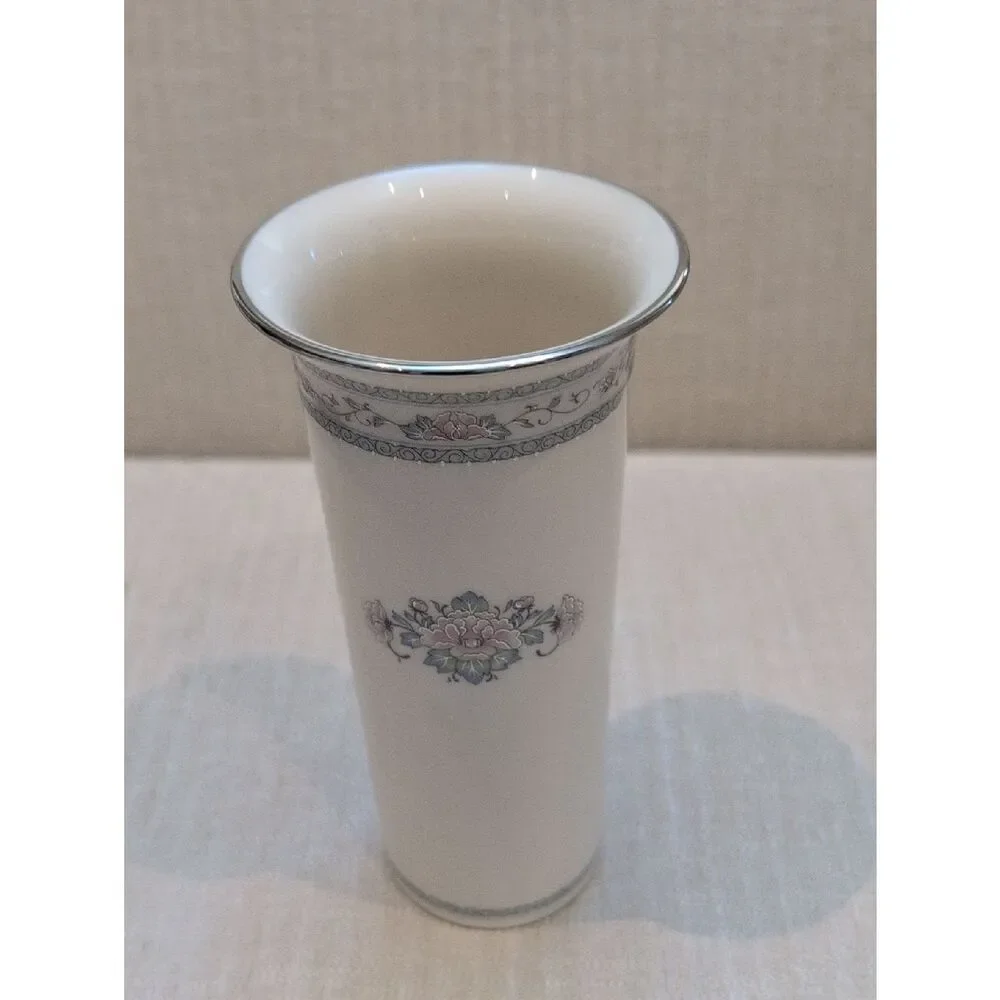 Lenox Charleston Delicate Floral Vase Platinum Trim Vintage Made In USA
